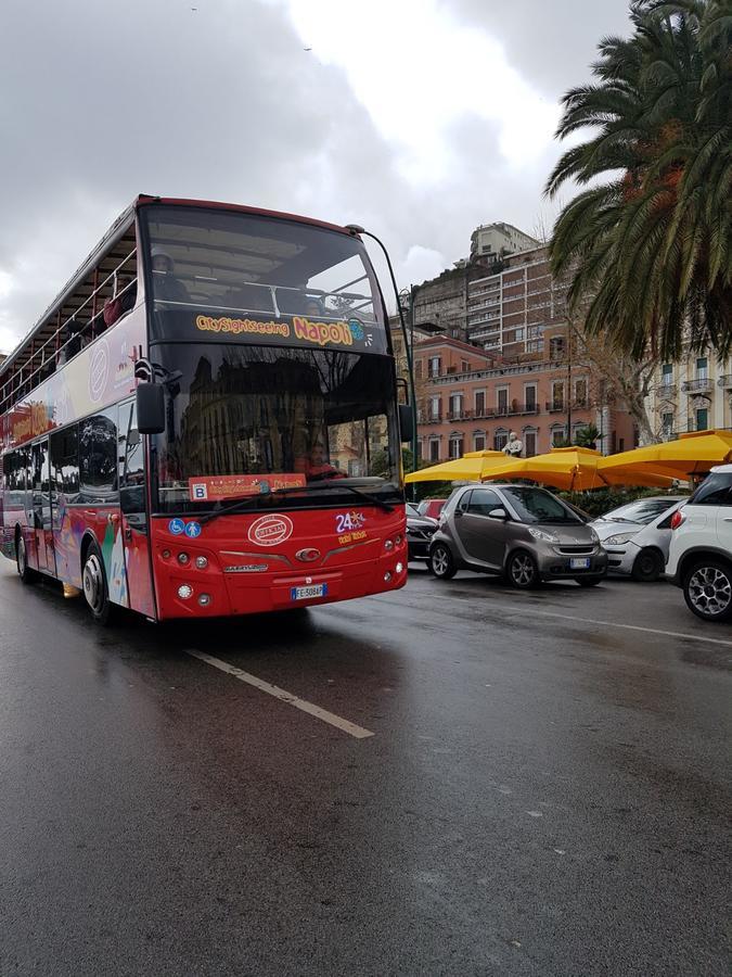 Napoli Lungomare Caracciolo Mon Amour Bagian luar foto